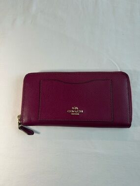 Coach Zip Around Wallet in Fuschia